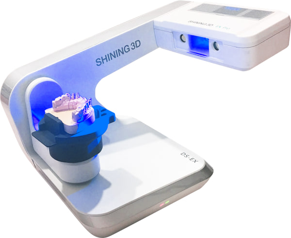 3D dental scanner AutoScan-DS-EX Pro capturing dynamic articulator scan